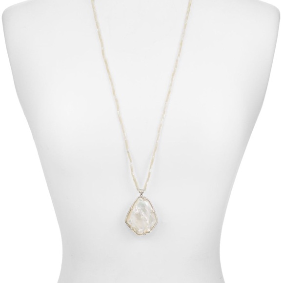 Kendra Scott Beatrix Necklace - Picture 5 of 8